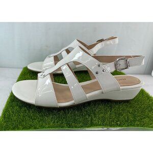 Alaruba Womens Faux Leather White Sandals With Adjustable Ankle Strap Size 8.5 M